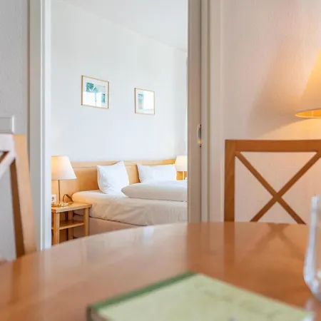 Apartment In Mit Balkon, Hund *