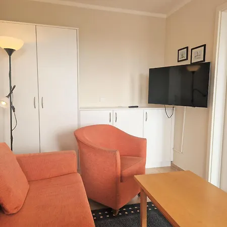 Apartment In Mit Balkon, Hund Sellin (Rugen)